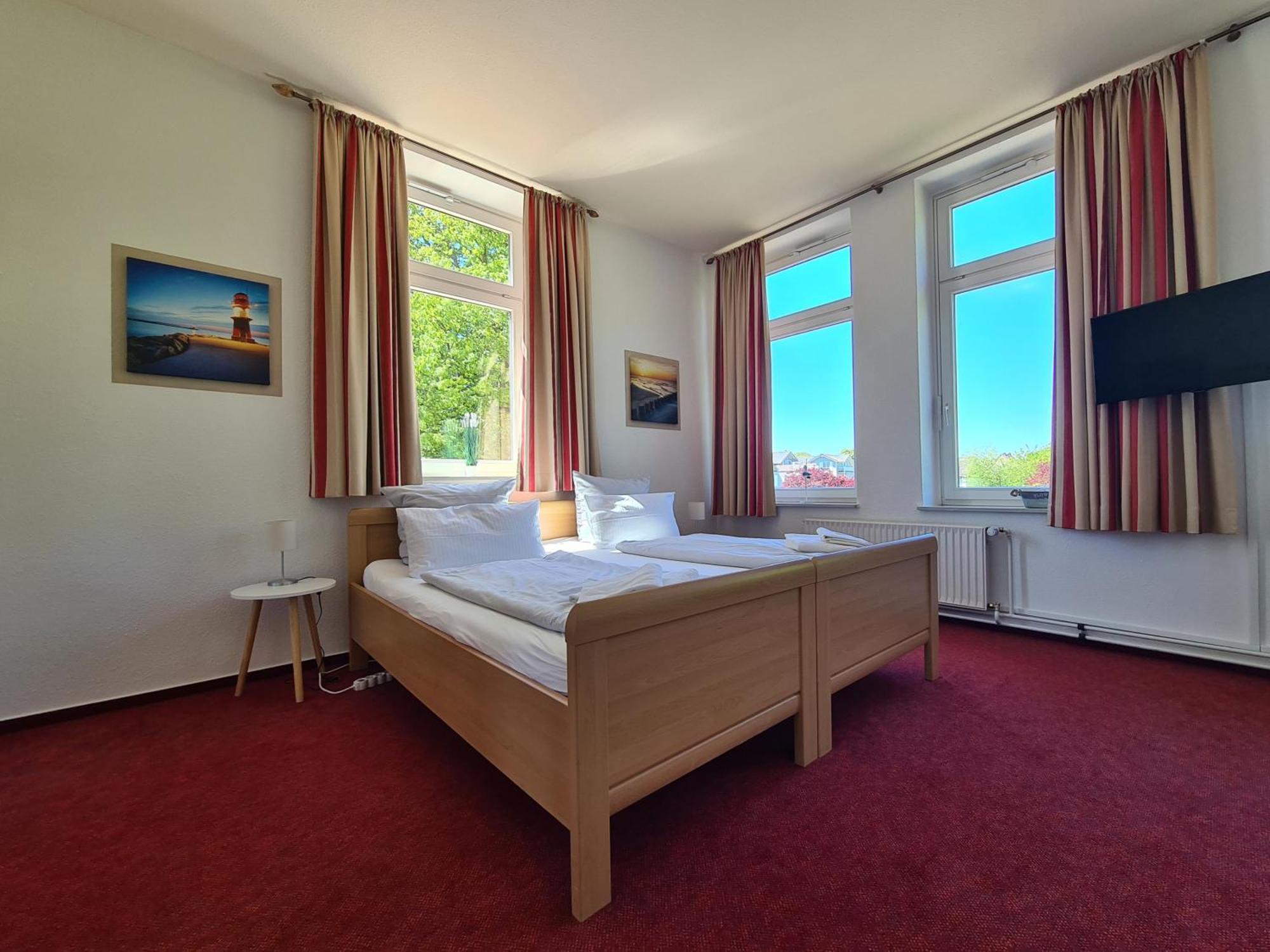 شاربوتس Zeitlos Hotel Garni المظهر الخارجي الصورة